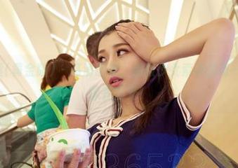 AISS爱丝(黄金版) – 高清原图，滑板少女索菲的每一个姿态都像在发光！