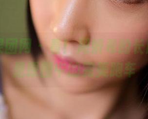 GIRLT果团网 – 看！周妍希的长腿，简直是原图中的完美跑车