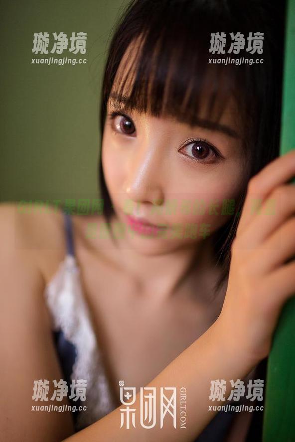 GIRLT果团网-周妍希 GIRLT果团网 - 看!周妍希的长腿,简直是原图中的完美跑车