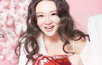 GIRLT果团网 – 别以为奶牛只在农场，龚玥菲的高清写真集让你重新认识了“奶牛”的另一种可能。