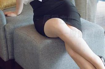 HuaYang花漾 – 原图在此！张思允Nice的最新居家系列，带着一股懒散的诱惑，实在难以移开视线。