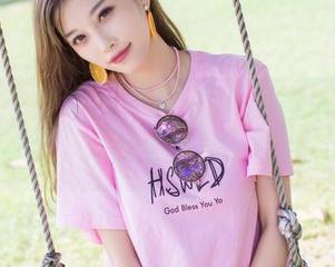 IMiss爱蜜社 – 张思允Nice的眼镜：图包里的懒散，作品中华丽，反差萌满分！