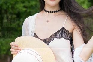 MiStar魅妍社 – 必备！月音瞳的JK高清壁纸，随时随地都有活力。