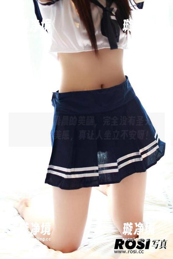 ROSI - 杨晨晨的美腿，完全没有圣光加持，看这美感，真让人坐立不安呀！