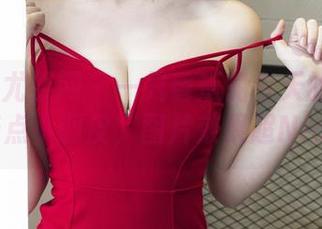 UGirls尤果网 – 一只香蕉船今天的浴室更新带着点小调皮，图片效果超Nice啊。