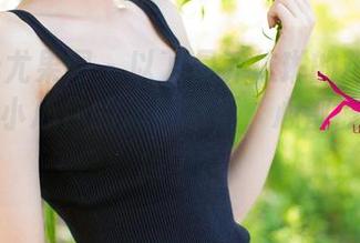 UGirls尤果网 – 以下是乔依琳的粉色写真全套：小心你的心！哦不，心都被“粉”掉了。