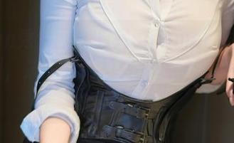 Xiuren秀人网 – 看完summer宝宝的女仆系列，决定立马免费下载，想象自己是个贵族呀