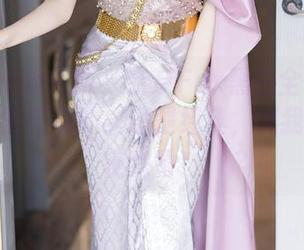 Xiuren秀人网 – 奈奈Fox黑白全套写真，既然黑与白的纠缠是经典，那我就要熬夜踩雷！