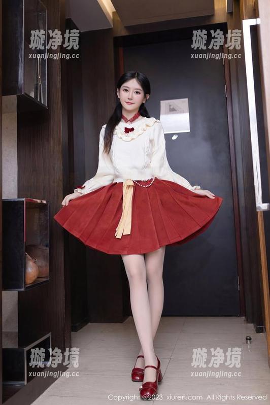 Xiuren秀人网 - 这组虞姬儿白裙的高清图集，越看越觉得，心情也被她的清新倒映了一遍。
