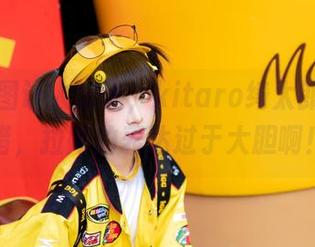 一张原图让人流连，kitaro绮太郎玩得不错，拉姆的表达过于大胆啊！