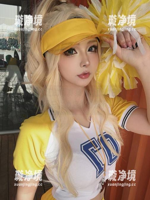 yuuhui玉汇 yuuhui玉汇的写真集,里面的白丝让人念念不忘,心底偷偷想下载。