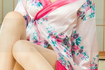 丽柜ligui – 读懂宁宁，贵足掀起图库风浪，这双鞋可真会说话！