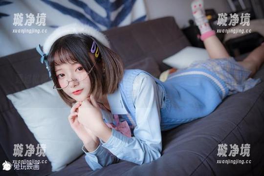 兔玩映画 透过枇杷和白丝的目光,兔玩映画将这一套图演绎得真是妙匠心思