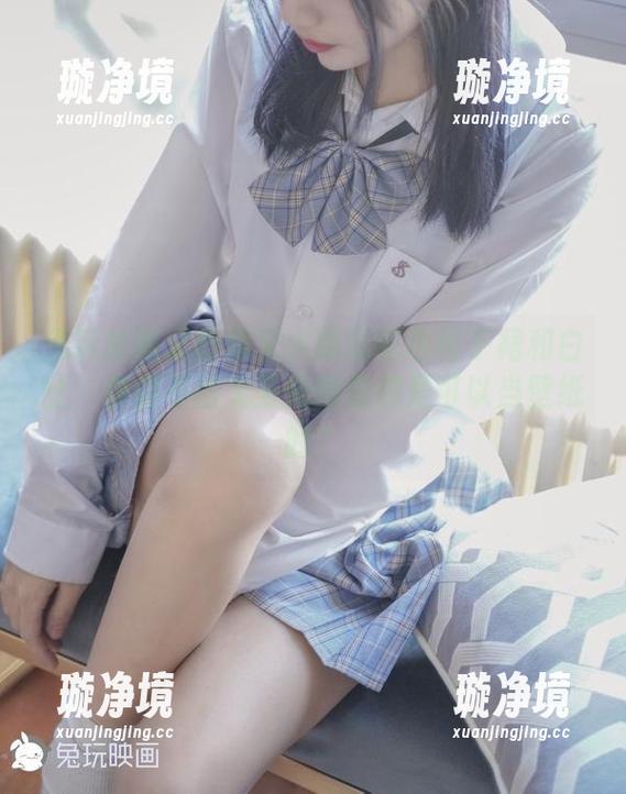 兔玩映画 兔玩映画又舒适又火辣的红色格子裙和白丝,你信不信无圣光图包都是可以当壁纸的?