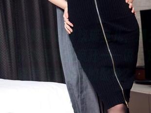 头条女神 – 如果你喜欢瑞宝儿，那么你一定会为这次泳装更新疯狂——说不定你也能学到点潮流的配色？