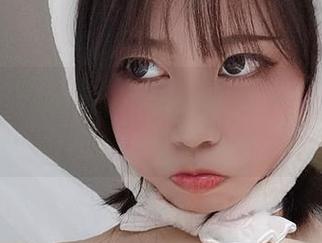 就想问问奈汐酱Nice，泳装cos算不算是在挑战潮流的底线？