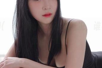 姜仁卿(강인경)的校服私房盛况，谁不想悄悄瞥一眼？