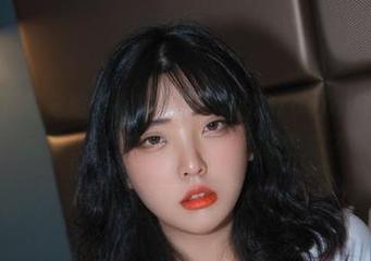 如果你不下载宋哈娜(송하나)的ArtGraviaVOL.201作品集，那你咋称得上尝鲜专家？