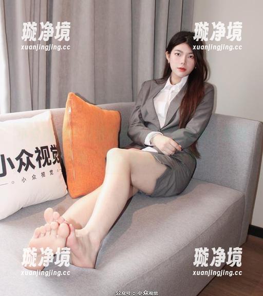 小众视觉-洁洁 小众视觉 - 洁洁的婚纱在对你摇手,原图抢先看,下载也太easy啦!