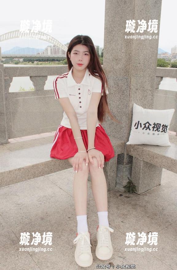 小众视觉-米拉 小众视觉 - 谁能想到米拉的黑色美图竟然让我选壁纸时犹豫不决,难道要换整个主题?