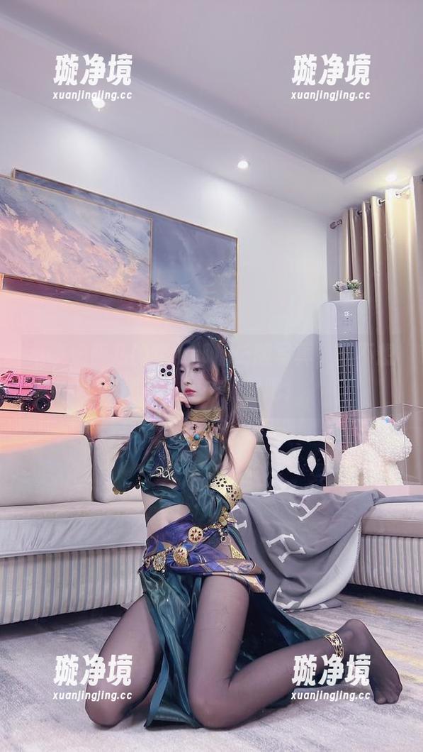 小小奶瓶儿的兔女郎加长版写真，谁不想拥有，快去下载吧！