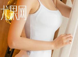 尤果网 – 水手服大作战：李宝儿带你撒娇的姿势合集！