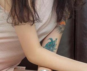 尤果网爱尤物出新货，高清壁纸中川上富江的涩女孩，亮瞎我的眼，也萌坏我的心！