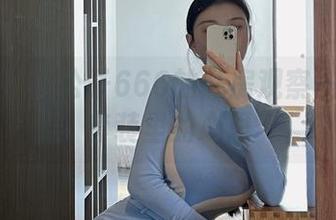 微密圈 – 左公子666的私房观察——红色套装里的心思