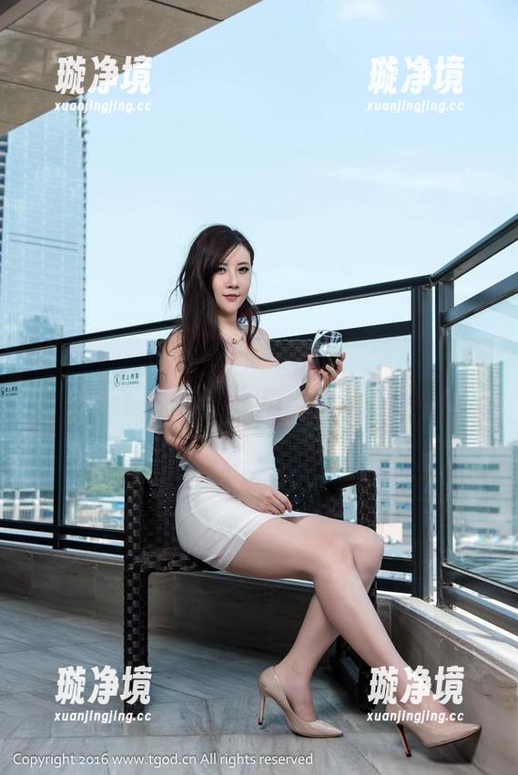 推女神-嘉宝贝儿Vetiver 推女神 - 当学姐遇上嘉宝贝儿Vetiver的写真合集,不小心流出几朵小鲜花!