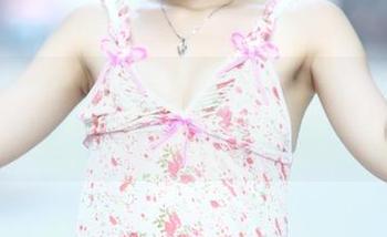 推女神 – 在宋梓诺Bee的教室，完全不见圣光的青春气息合集！