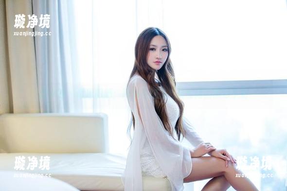 推女郎 - 谭冰图册：网袜在魅惑与优雅间的微妙平衡