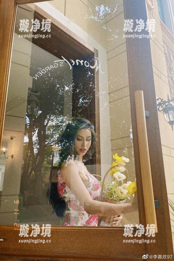 李嘉欣97 微密圈 - 这个免费图包是李嘉欣97的少女计划,谁能拒绝她?
