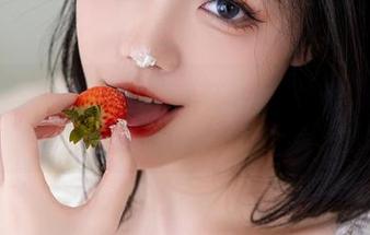 桃良阿宅在线搞事情，原图里的体操服，谁能拒绝这种诱惑？