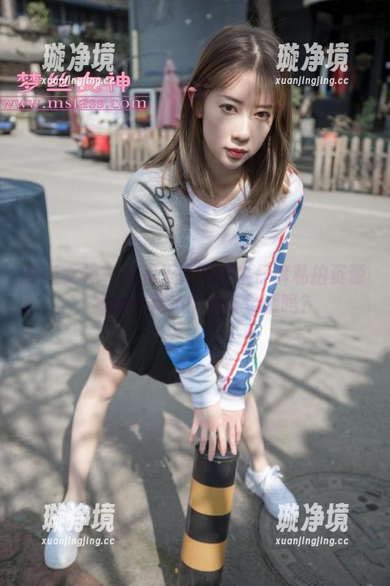 梦丝女神-王娇娇 梦丝女神 - 这是王娇娇的牛仔裤私拍资源,我能偷走她的穿搭灵感吗?