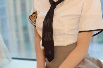 模范学院 – 糯美子Mini——纯白，别再让这美好被淹没于纷扰的世俗中，自然流淌。