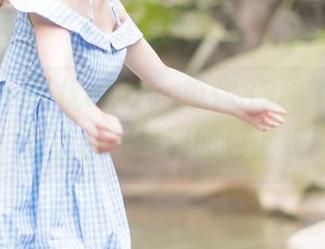 波萝社 – 张优ayoyo带你33种学姐姿势，史上最强福利图包上线！
