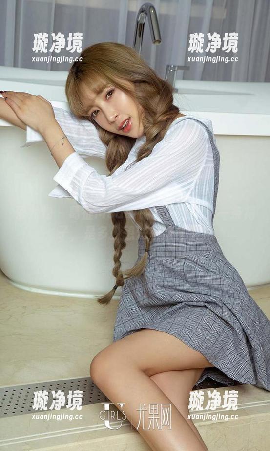 爱尤物 - 葛征Model的红裙写真：一条裙子，是多少想法在她身上走