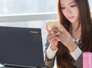 爱蜜社 – 夏正正的高清泳衣，顺便教你怎么撩泳池边的水幕，资源走一波！
