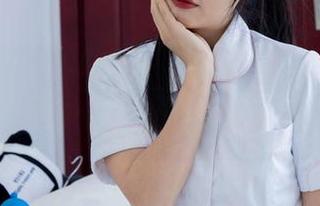 物恋传媒 – 校园里的猫耳私拍：你能找到几张图片，情绪都满满的。
