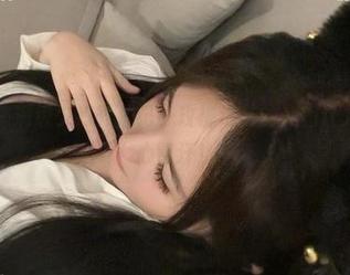 微密圈 – 满级少妇养成记，玫桃泡芙的美图让人看得手心冒汗！