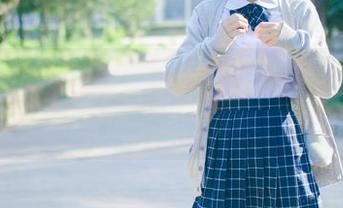 上传一分少女，下载一整盒神乐坂真冬—网盘不够快啊！