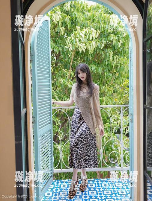 秀人网-MODEL伊若 秀人网 - MODEL伊若在牛仔裤中的放纵-原图精选,确保你没看错