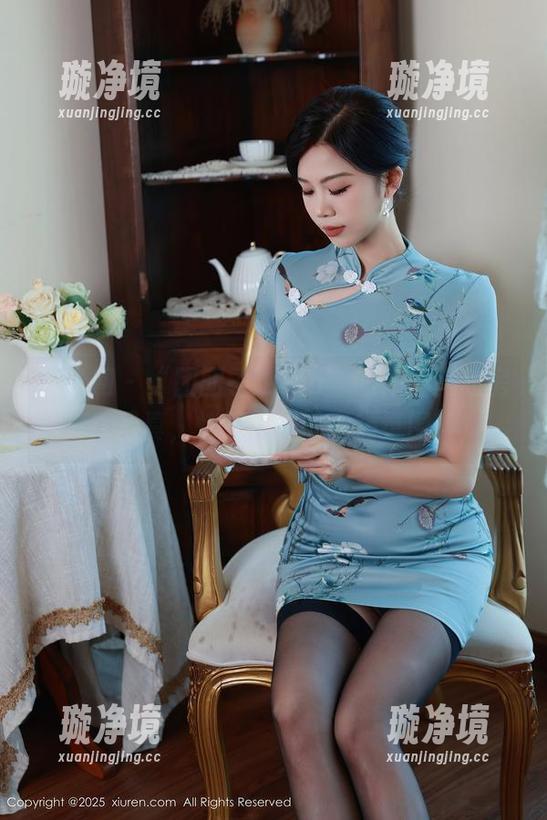 秀人网 - “团团子_una”的体操服私房写真，悄悄散发的幸福氛围