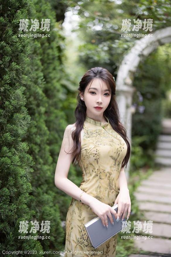 秀人网 - 安然maleah的泳装大战，图库精选，水花四溅中，我只想给她起个外号