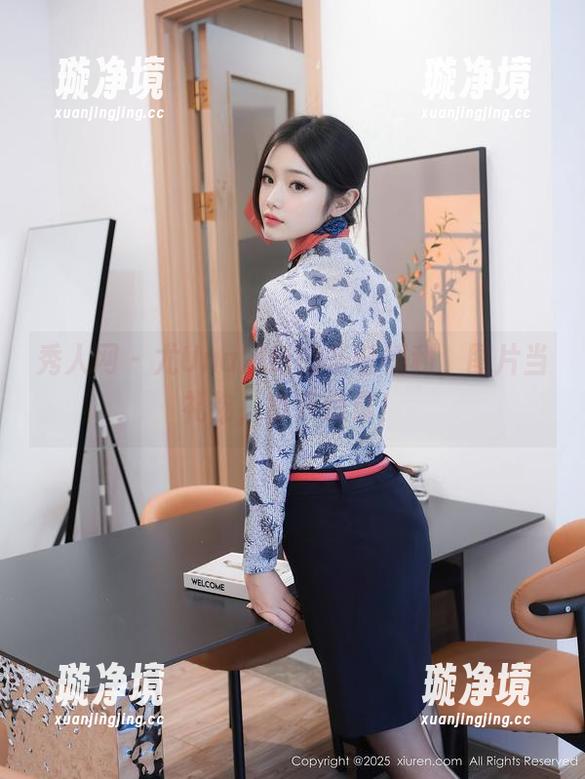 秀人网 - 尤Una娜给的圣诞福利，图片当礼物，拆开惊喜！