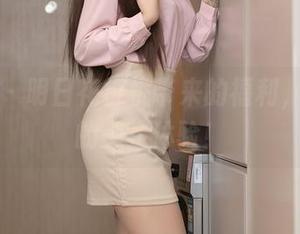秀人网 – 明日花桃桃带来的福利，是真正的美足体验！