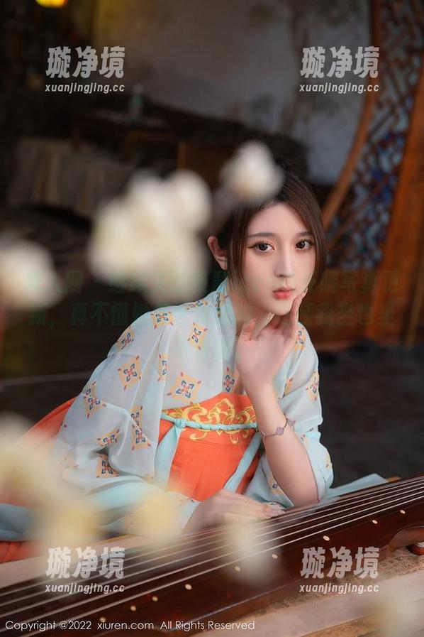 秀人网 - 继续关注筱慧icon的长腿写真更新，真不懂她怎么做到的，这腿我坐也坐不着啊。