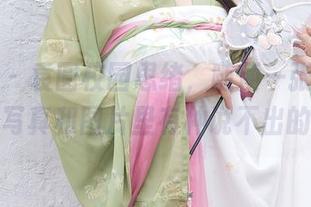 秀人网 – 袁圆校园思绪，随便一张都是小确幸，写真和图片里有种说不出的悠然。