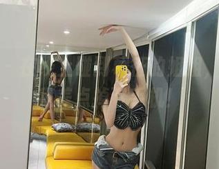 微密圈 – 在线上碰到葛征的姐姐，惊讶到我差点掉下手机！