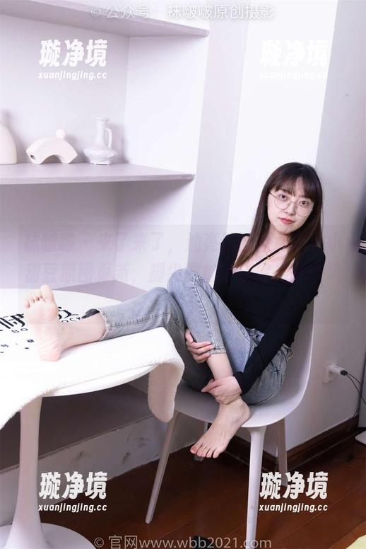 袜啵啵 - 来了来了，油亮蓝丝新动态！小甜豆原图更新，脚尖微加固让你走路带风！